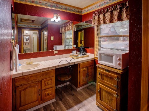 Cathy's Cottages - image 4