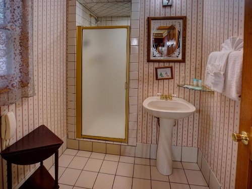 Cathy's Cottages - image 6