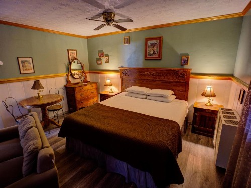 Cathy's Cottages - image 8