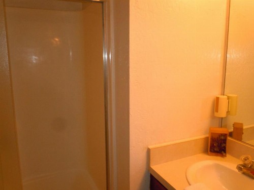 Three-Bedroom Standard Unit #11 by Escape For All Seasons Bus Lic #23546 - image 9