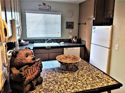 Two-Bedroom Premier Townhouse Unit #86 by Snow Summit Townhouses Bus Lic #23581 - image 11