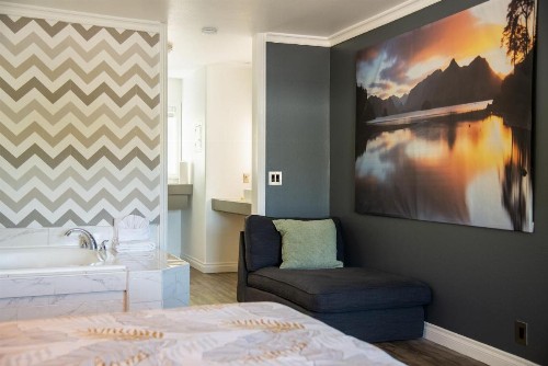 Lindberg Suites - image 21