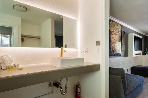 Lindberg Suites - image 37