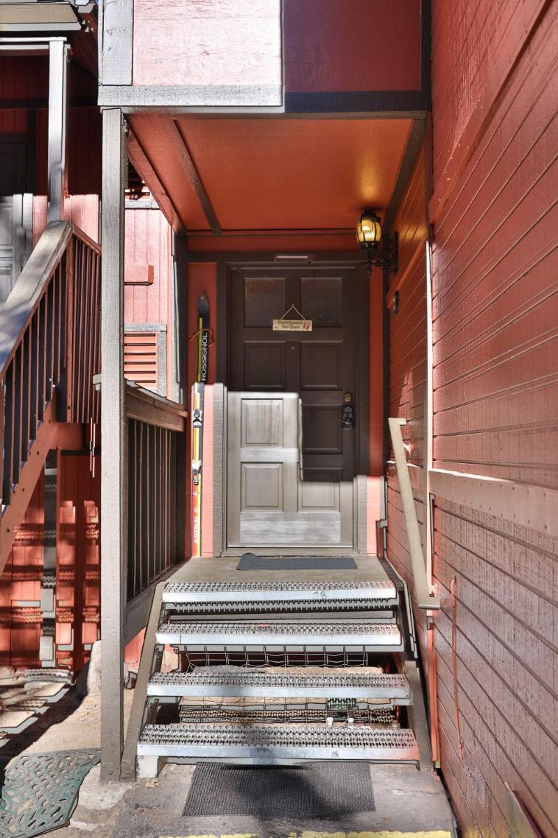 Walk to Snow Summit - Big Bear Townhouse - image 3