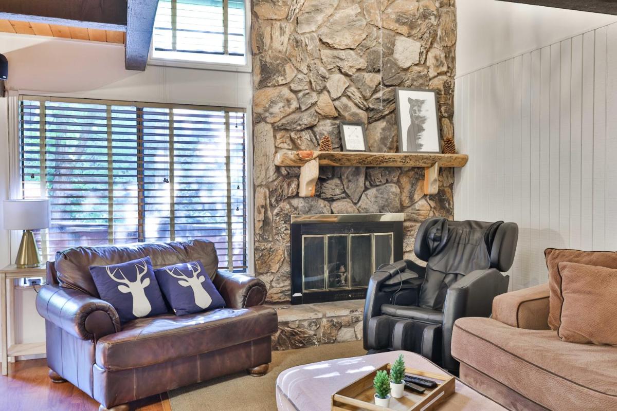 Walk to Snow Summit - Big Bear Townhouse - image 7
