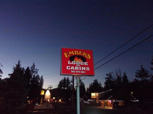 Embers Lodge & Cabins - image 2