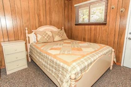 Lakefront Retreat by Big Bear Cool cabins - image 10