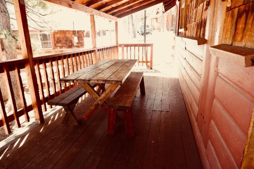 Oak Knoll Lodge - image 2