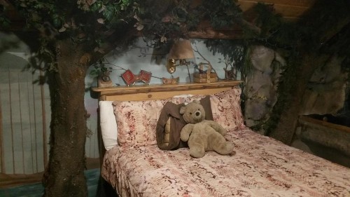 Castle Wood Theme Cottages- COUPLES ONLY - image 48