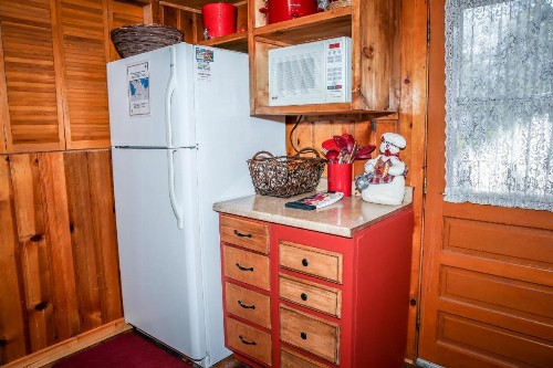 Cinnamon Bear Cabin - image 11