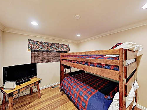 279 Eureka Drive Home - image 12