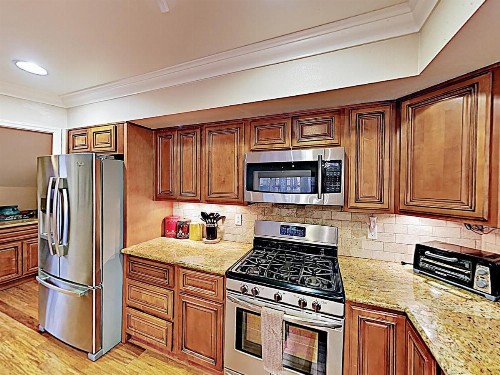 279 Eureka Drive Home - image 9