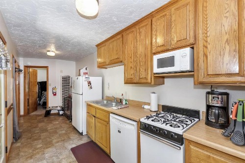 Parkside Cottage - image 10
