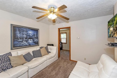 Parkside Cottage - image 11