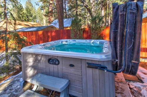BearPaw Cottage - image 6