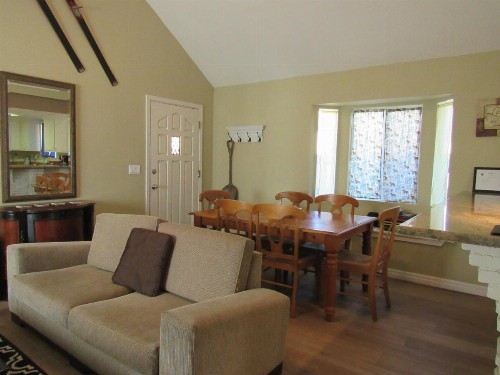Big B's Den - image 15