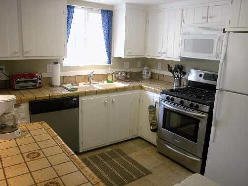 Big B's Den - image 17