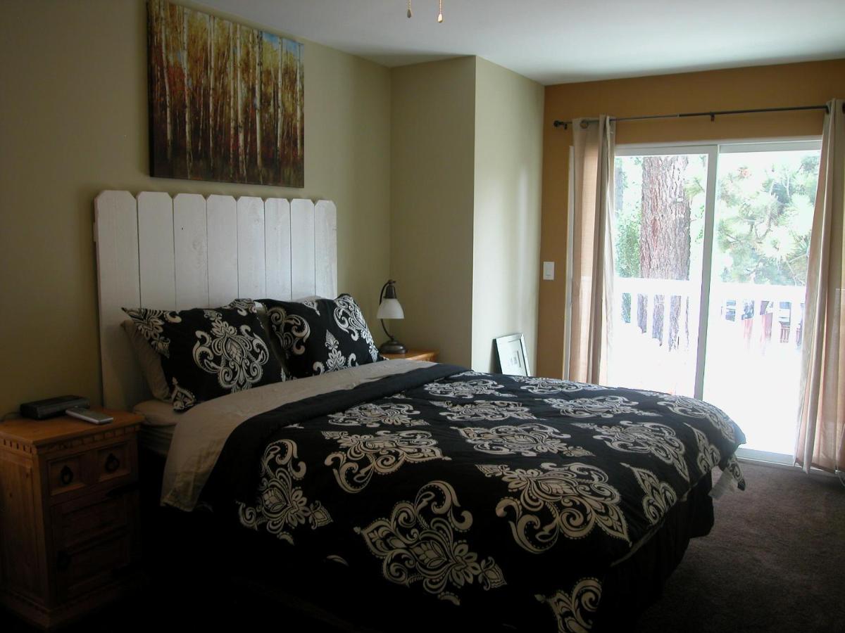 Big B's Den - image 5