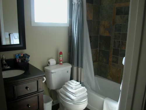 Big B's Den - image 7