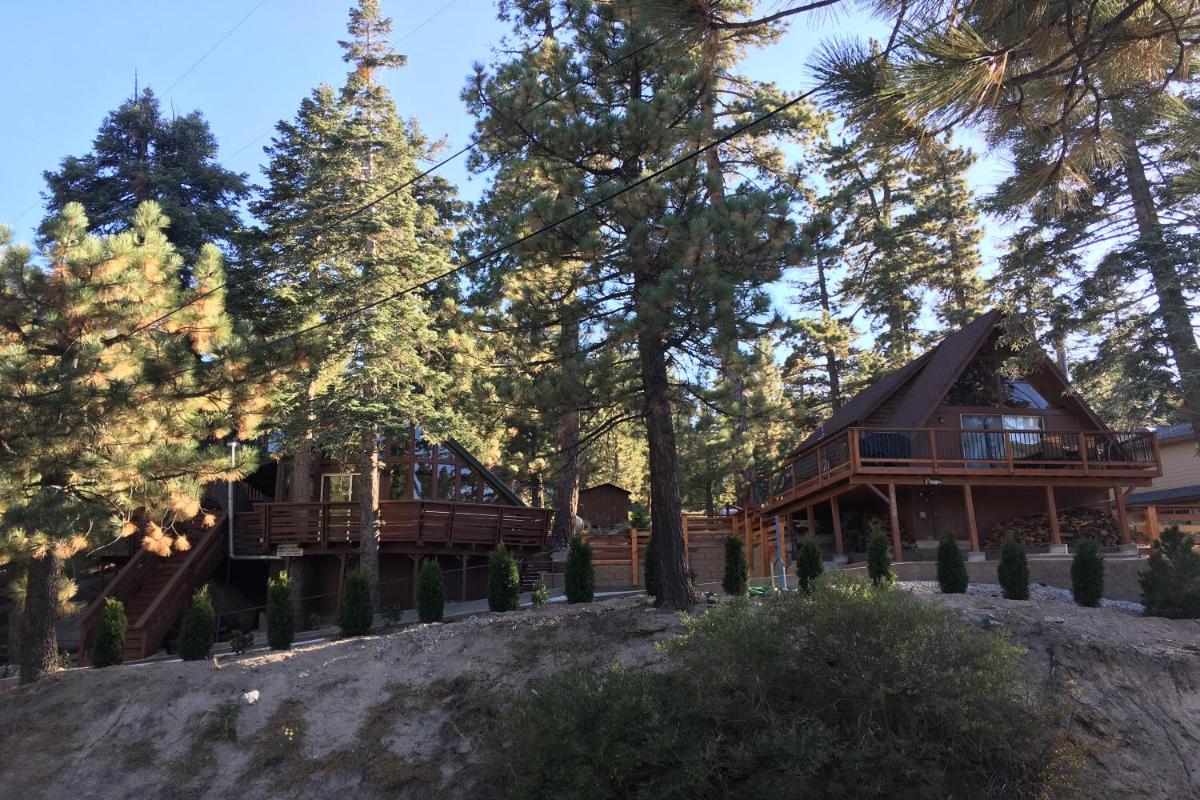 Castle Rock Cabin - main image