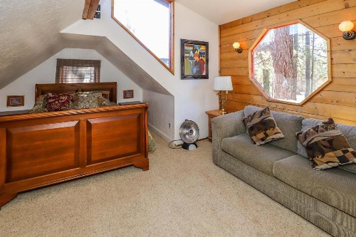 Cozy Vintage Cabin - image 7