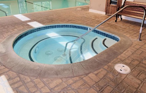 Lakefront Viking Oasis - image 7