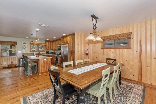 Boulder Bay Cabin - image 8