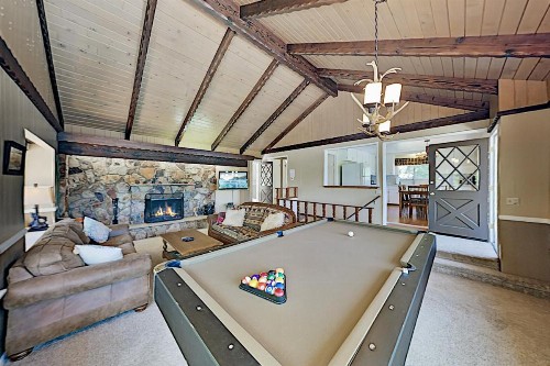 New Listing! All-Suite Forest Retreat With Hot Tub Home - image 12
