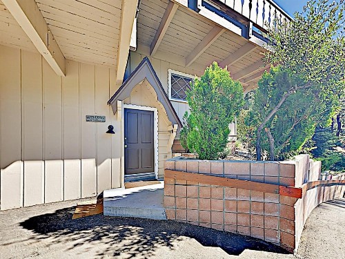 New Listing! All-Suite Forest Retreat With Hot Tub Home - image 3