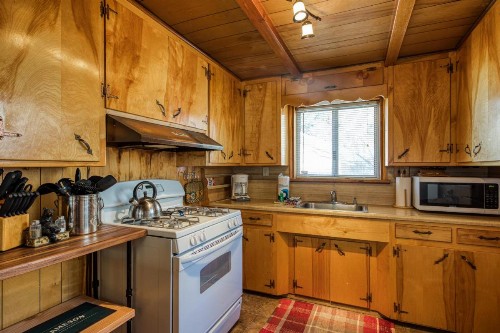 Sunshine Cabin - image 9