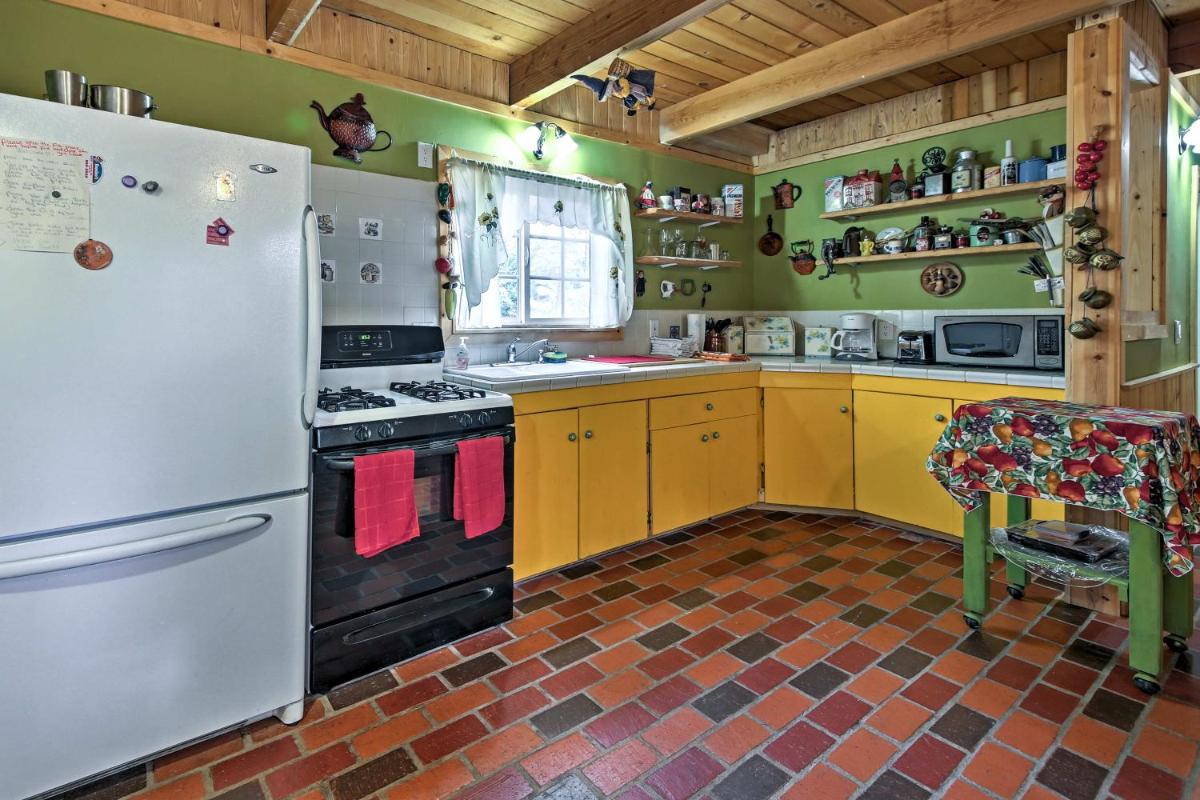 Cozy Big Bear Retreat Less Than 1 Mile to Marina and Village! - image 6