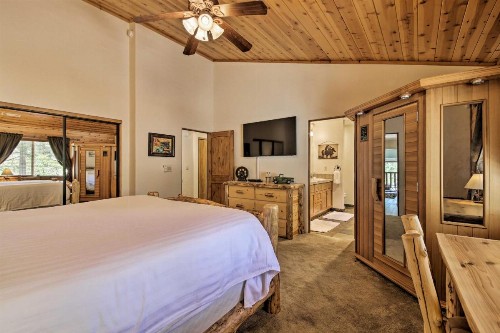 Luxe Castle Glen Home- Hot Tub 2 Decks Game Room - image 4