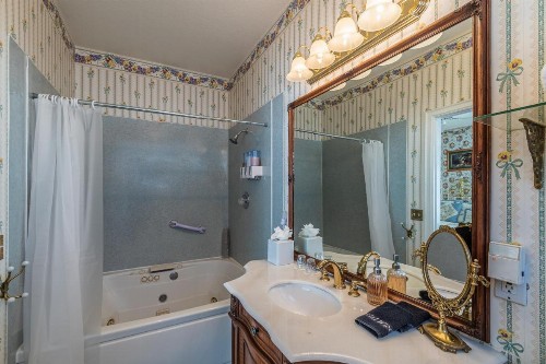 Apples Bed and Breakfast Inn - image 10