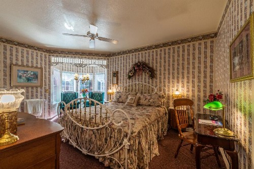 Apples Bed and Breakfast Inn - image 16