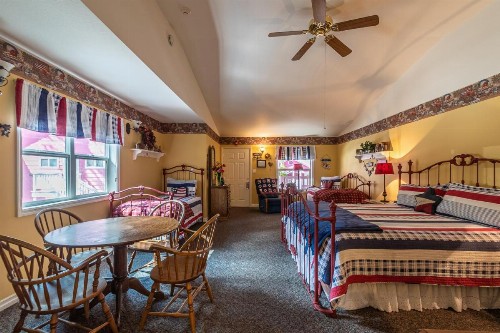 Apples Bed and Breakfast Inn - image 22