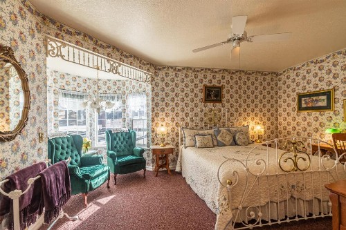 Apples Bed and Breakfast Inn - image 24