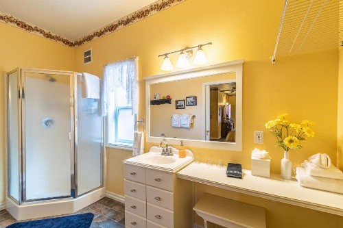 Apples Bed and Breakfast Inn - image 34