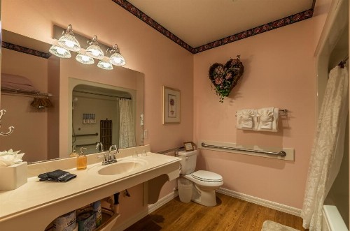 Apples Bed and Breakfast Inn - image 48