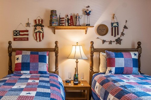 Apples Bed and Breakfast Inn - image 9