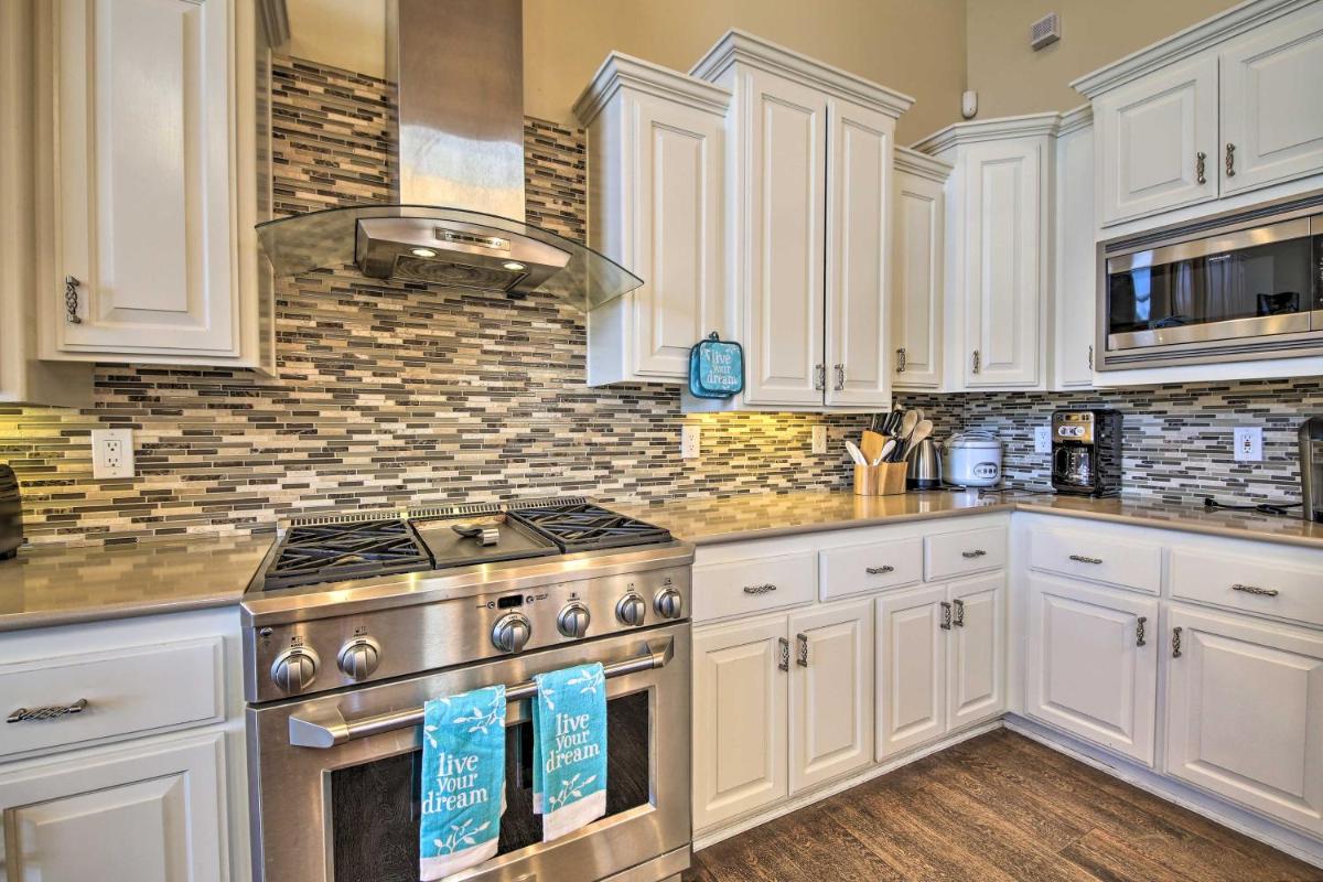 Spacious Big Bear Oasis with Game Room and Lake Access - image 3