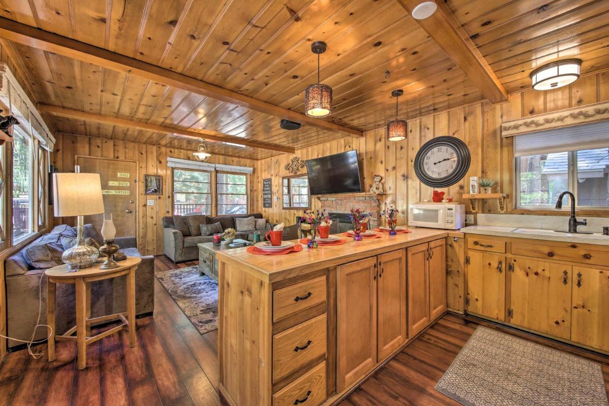 Pet-Friendly Cabin - 5 Minutes to Big Bear Lake! - image 5