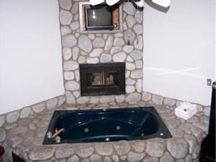 Black Forest Lodge - main image