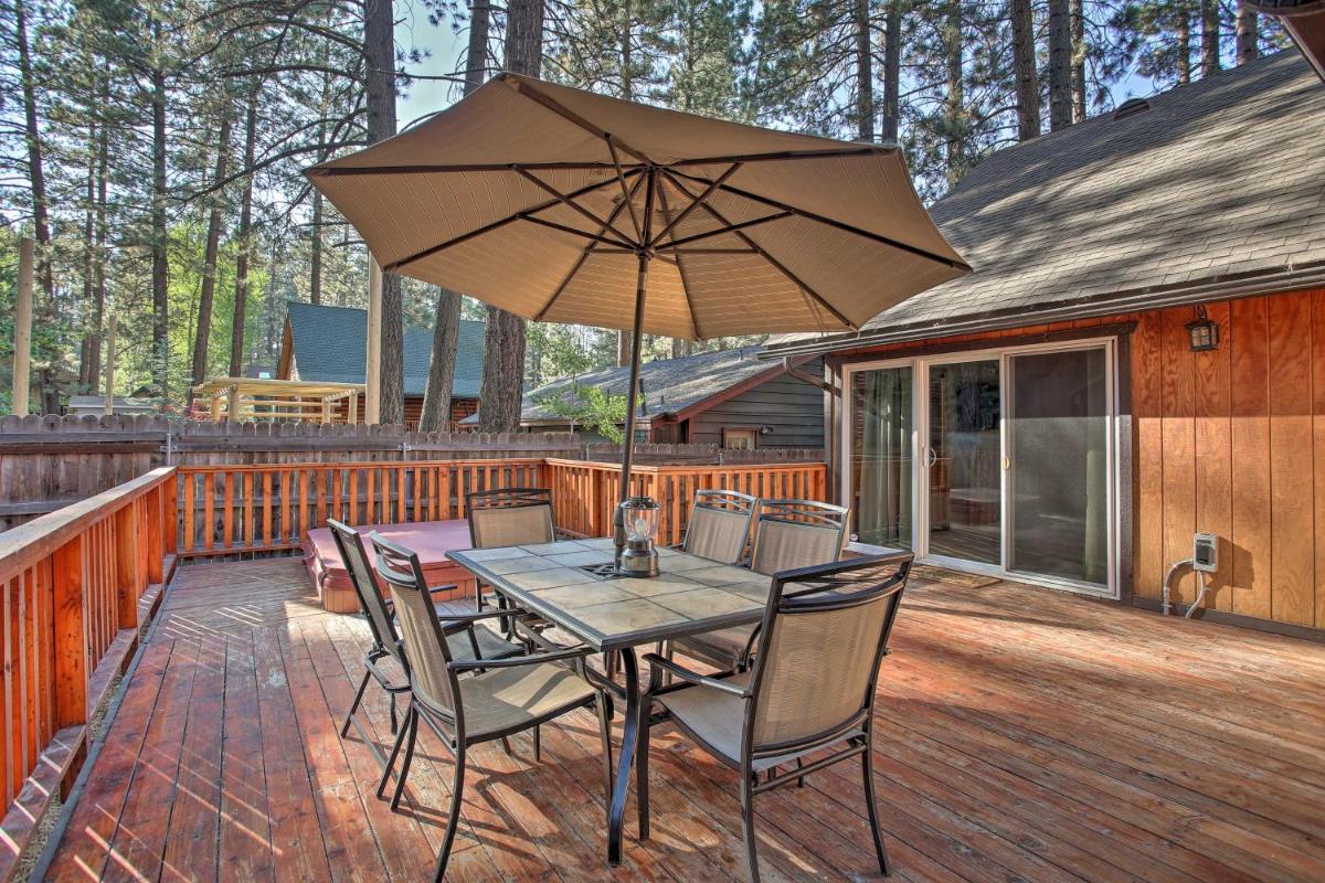Cozy Alpine Escape with Hot Tub Less Than 1 Mile to Skiing! - main image