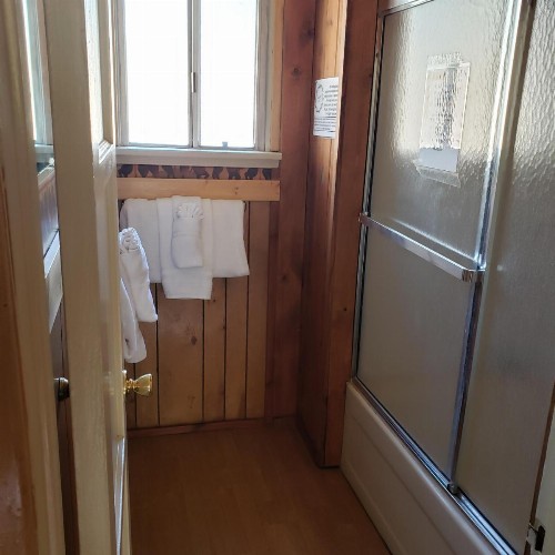 Grey Squirrel Resort - image 30