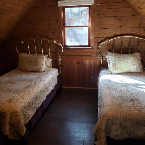 Grey Squirrel Resort - image 38