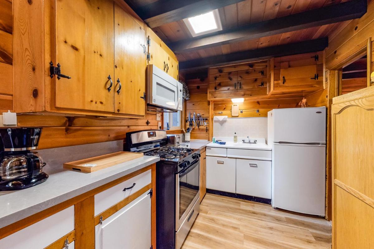 Bristlecone Cottage - image 6