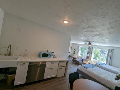 Sierra Blue Suites - image 4
