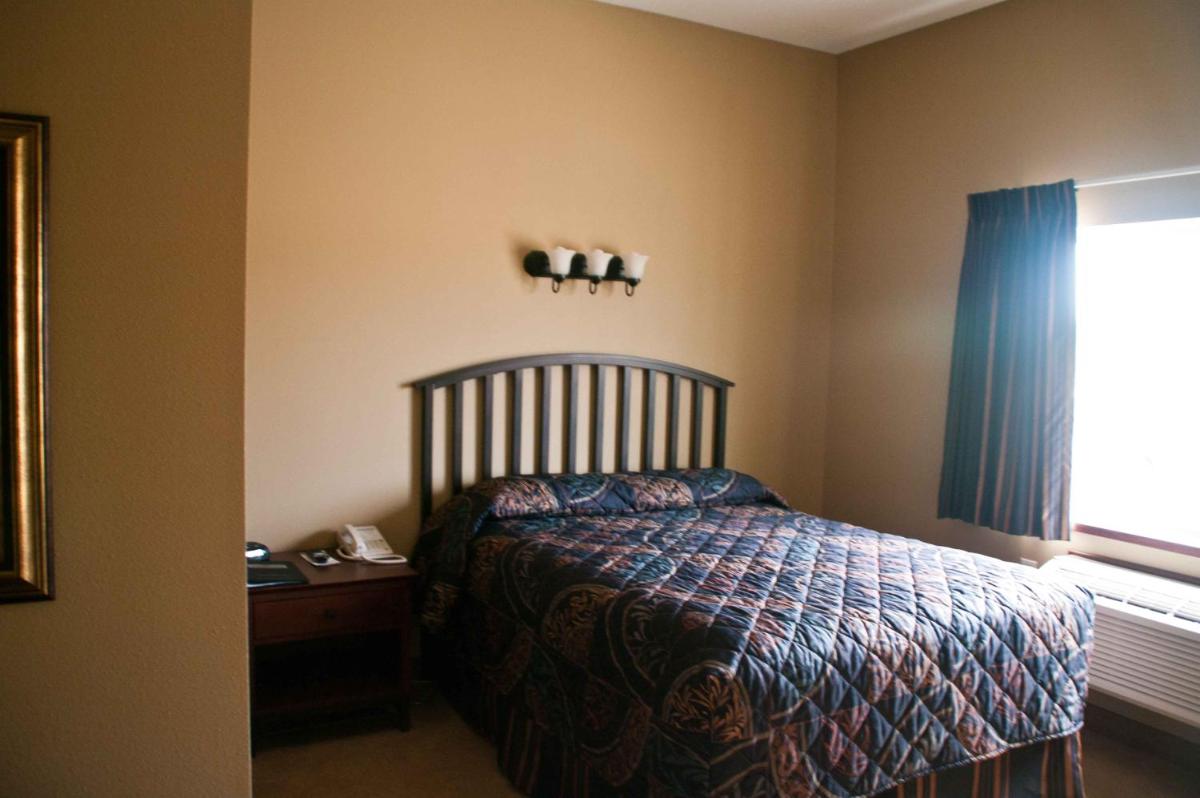 America's Best Value Inn - Big Lake - image 5