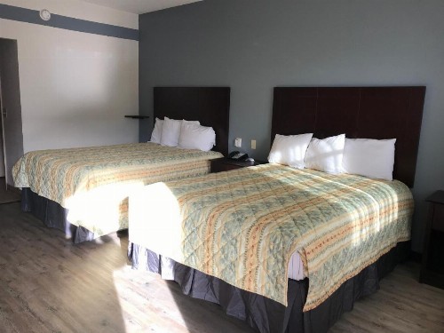 Big Lake Inn and Suites - image 25