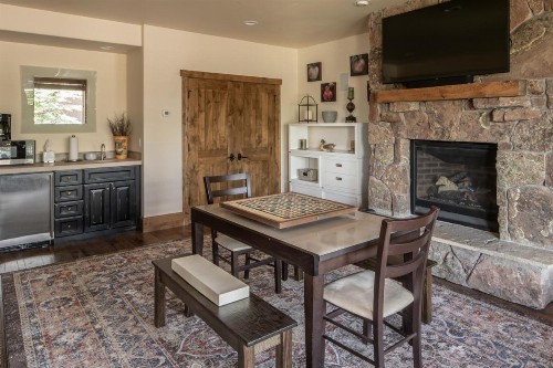 Spanish Peaks Settlement Cabin - image 32